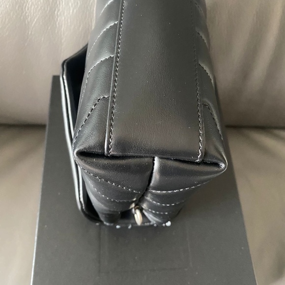 YSL Loulou Toy - Picture 12 of 14